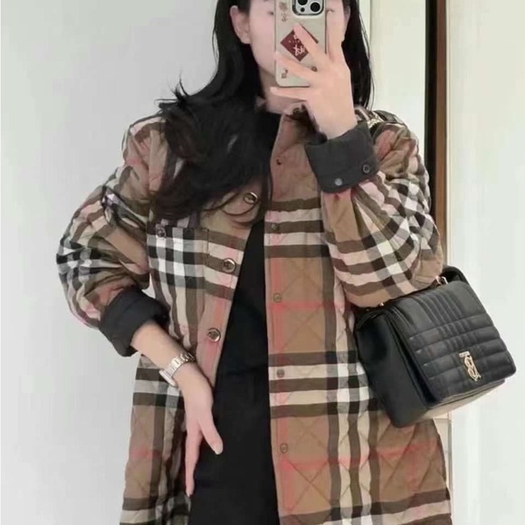 New Burberry men’s diamond quilted jacket in taupe brown check - Picture 4 of 8